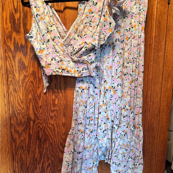 Free People 2-PC set, skirt and top XS, Floral - Picture 3 of 3